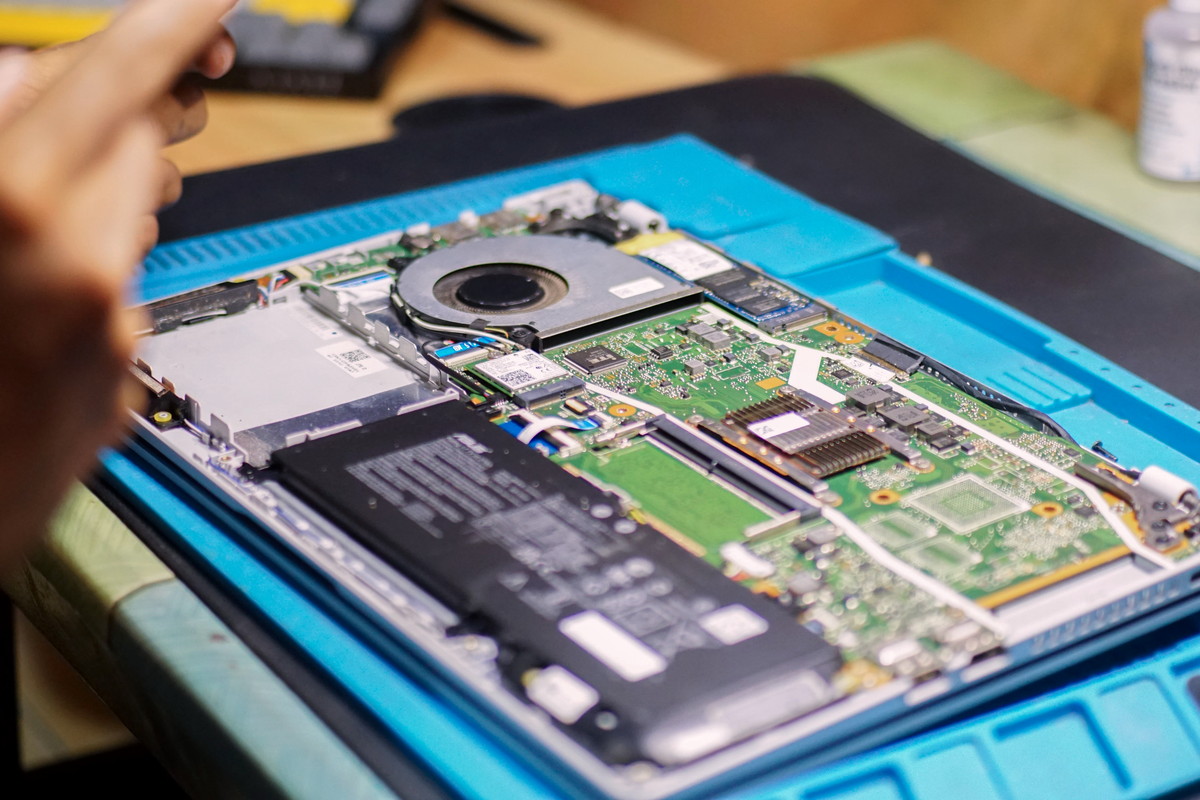 Desktop & Laptop Service